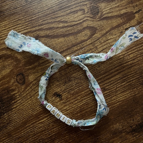 Taylor Swift Eras Tour Friendship Bracelets Trading Cute - Picture 1 of 1